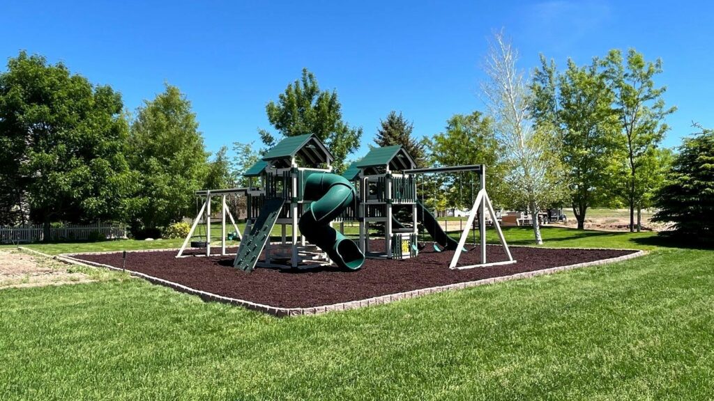 playgrounds with mulch